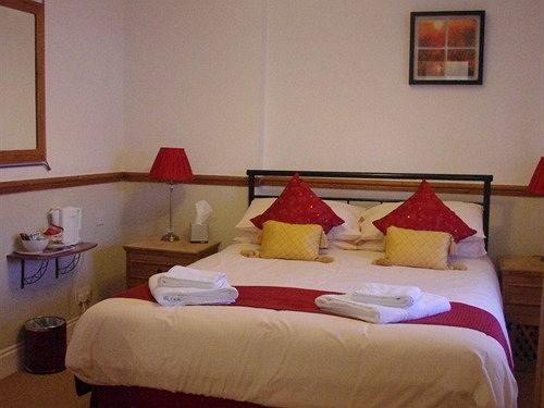 Gazelle Hotel Менай-Бридж Екстер'єр фото